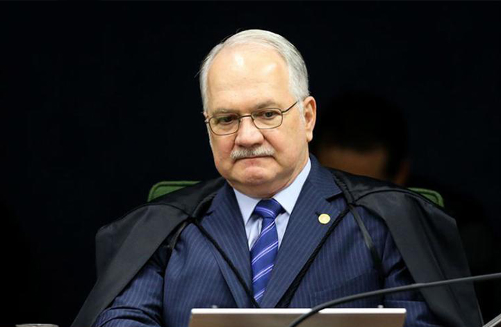 Fachin reconhece direito de Temer não responder sobre áudio