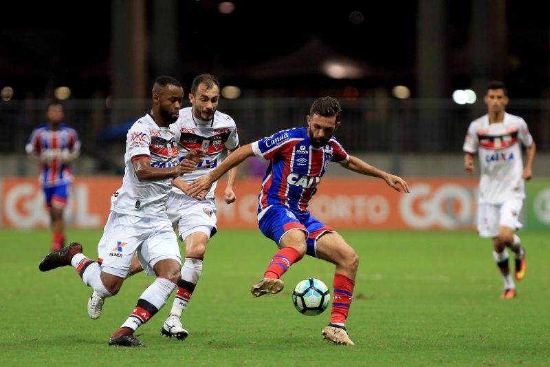 Com gols de estreantes, Bahia vence o Atlético-GO na Arena 