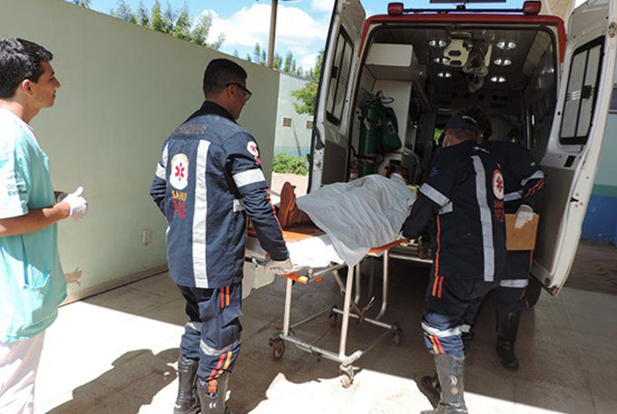Mulher é agredida e mantida dentro de casa pelo companheiro