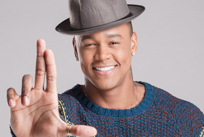 Léo Santana fatura três troféus em prêmio da Micareta de Feira