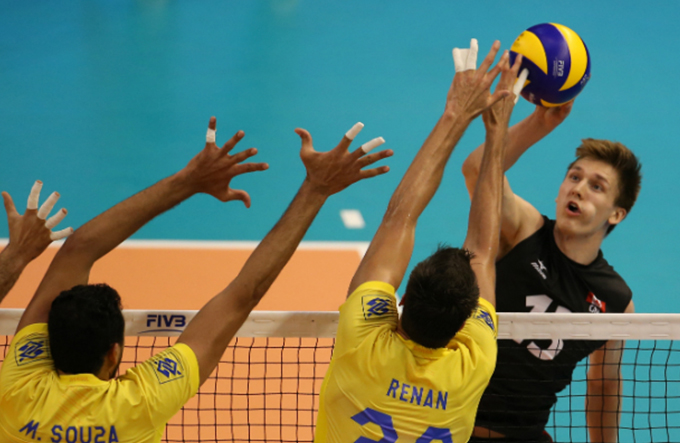 Brasil vence Canadá e segue bem na Liga Mundial de Vôlei