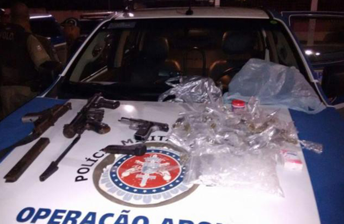 Três pessoas morrem e uma é baleada em confronto com a PM