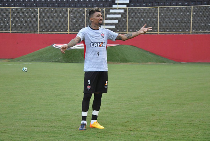 Vitória aposta na força do Barradão para encarar Botafogo