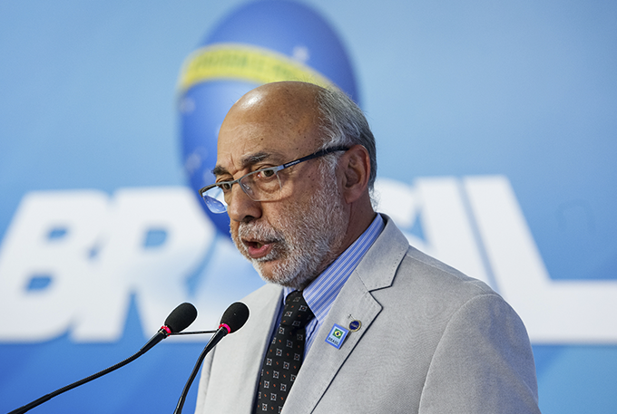 Ministro interino da Cultura pede demissão do cargo