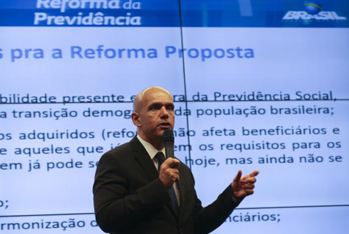 Governo espera aprovar reforma até agosto, diz secretário
