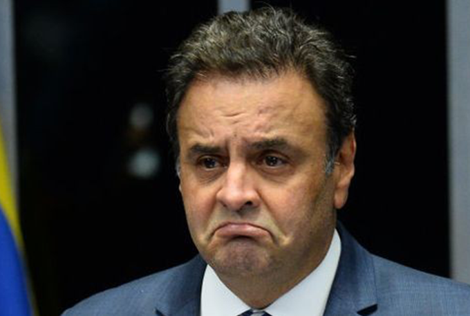 Aécio pede que sua eventual prisão seja julgada no STF