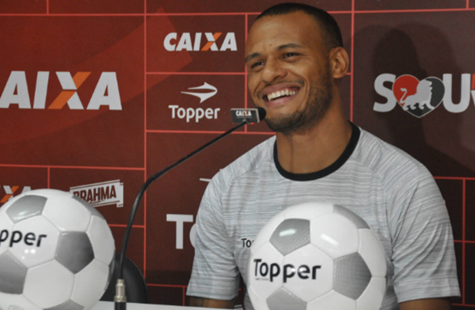 Amigo de longa data, Patric elogia novo reforço do Vitória