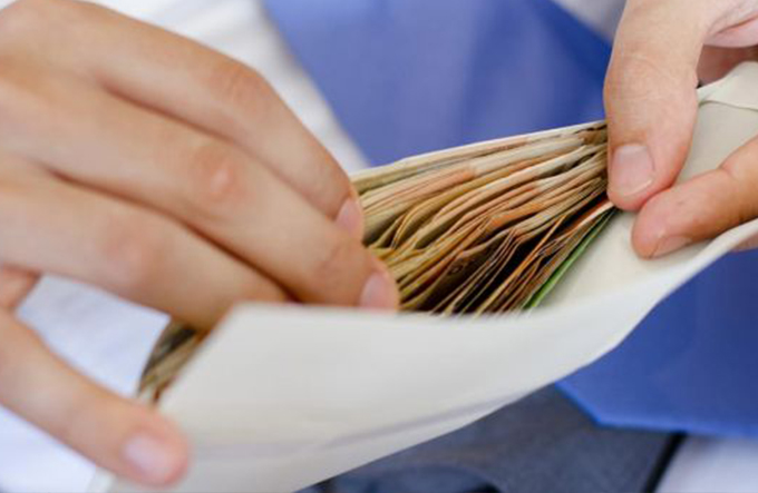 Servidores estaduais terão 30% do salário antecipado até sexta