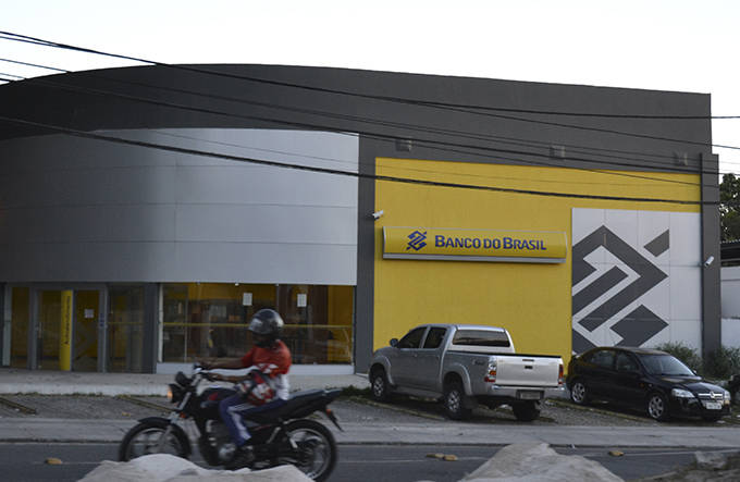 Câmara vota projeto que obriga acessibilidade nos caixas eletrônicos