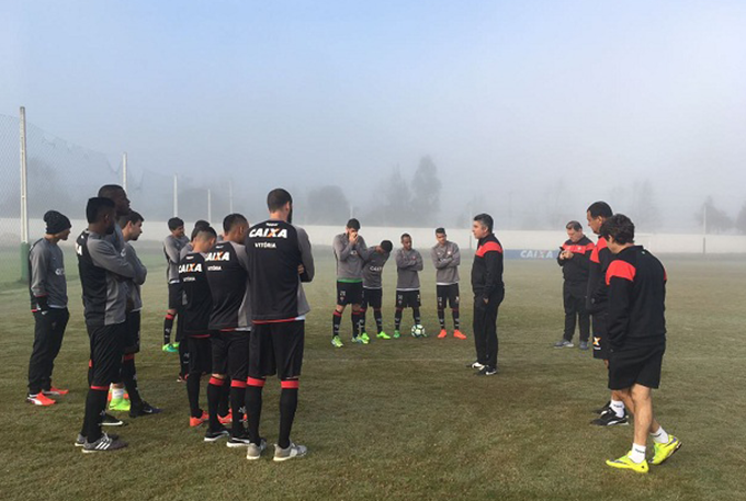 Vitória volta aos treinos e inicia preparação para o Ba-Vi