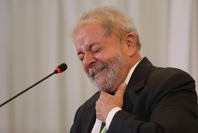 Lula pede renúncia de Temer e antecipação de eleições 
