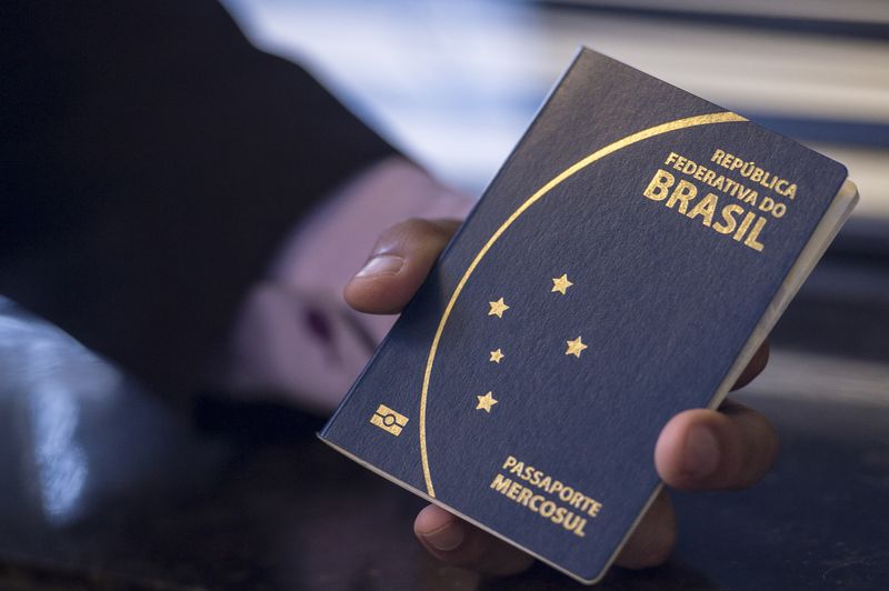 Polícia Federal suspende emissão de passaportes