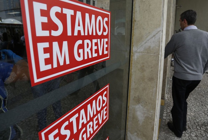 Veja as categorias que vão aderir à greve geral