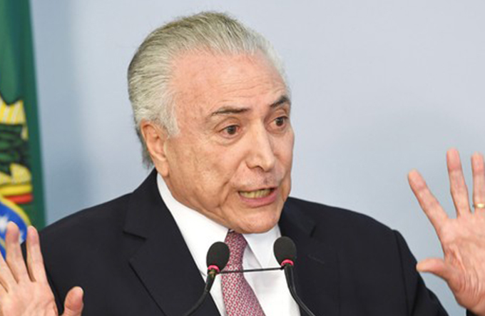 No dia da formação da CCJ, Temer recebe 22 parlamentares