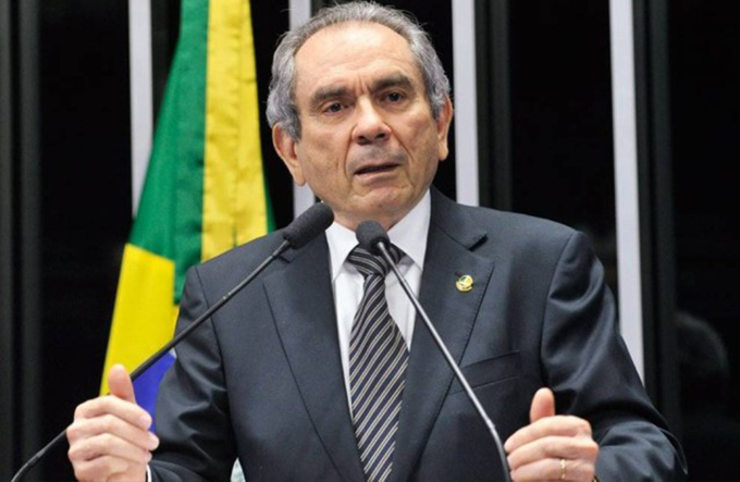 Raimundo Lira deve ser o novo líder do PMDB no Senado