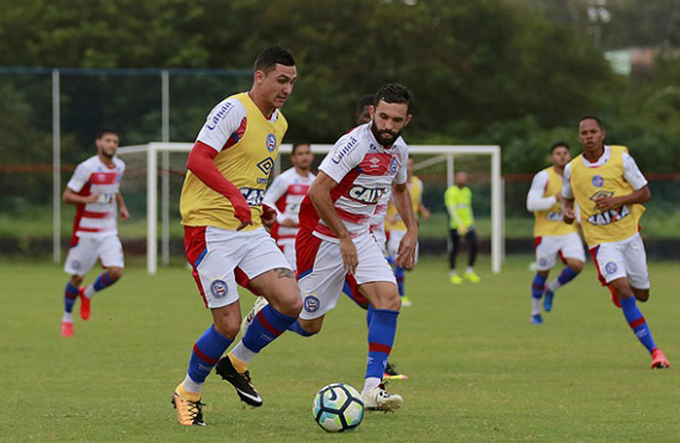Há sete jogos sem ganhar, Bahia encara a Ponte Preta hoje