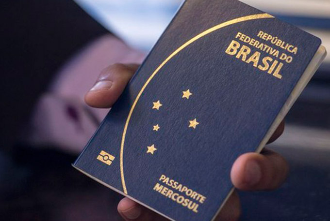 Votação garante recursos para retomada de passaportes