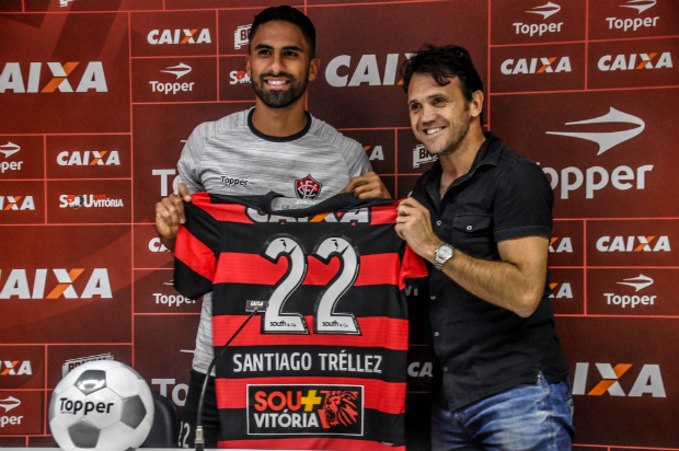 Atacante colombiano se diz pronto para estrear pelo Vitória