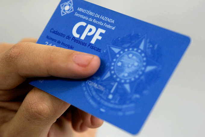 Travestis e transexuais poderão solicitar inclusão do nome social no CPF