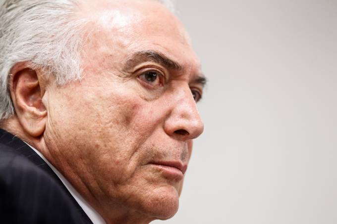 Temer pode exonerar ministros para votarem contra denúncia
