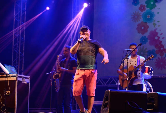 Festa de Padroeiro de Malhadas anima final de semana no litoral