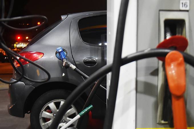 Governo reduz PIS/Cofins no etanol e tarifa diminui R$ 0,08 por litro
