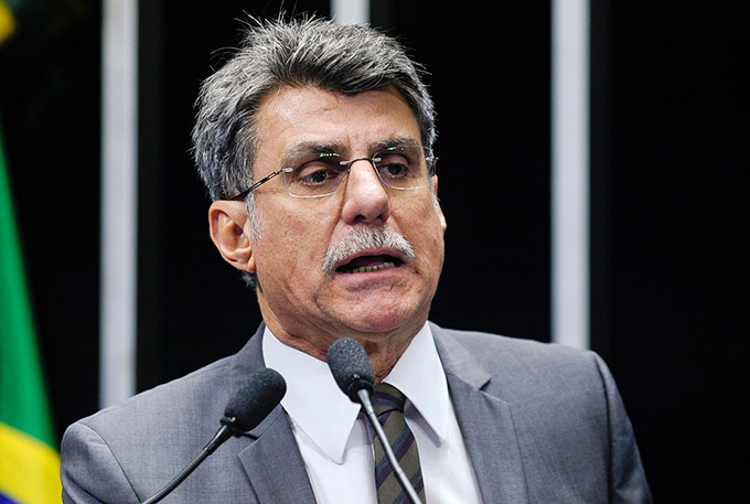 PMDB espera que deputados rejeitem denúncia contra Temer