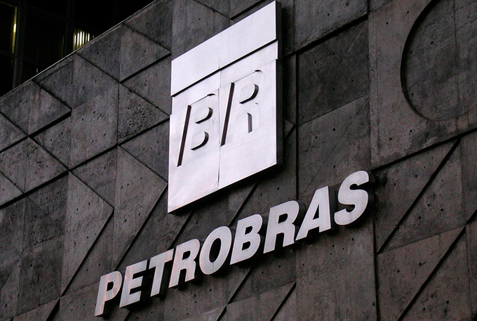 Petrobras reduz preços da gasolina e do diesel