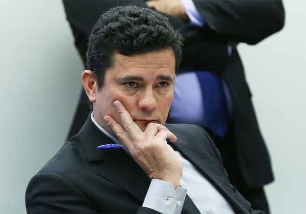 Moro nega pedido de liberdade de ex-gerente da Petrobras 