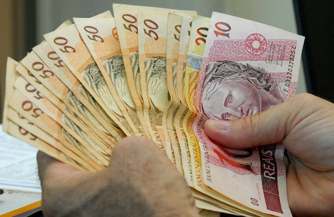 LDO estabelece reajuste do salário mínimo em 2018