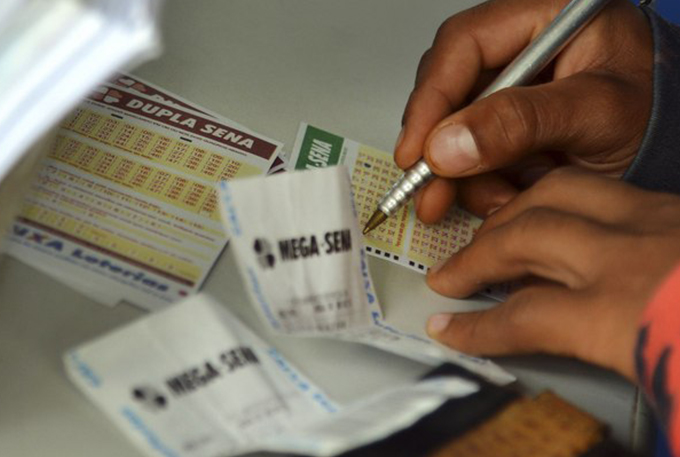Confira as dezenas sorteadas nesta quinta-feira na Mega-Sena