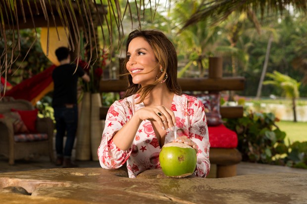 Ivete se apresenta em Mata de São João dia 19