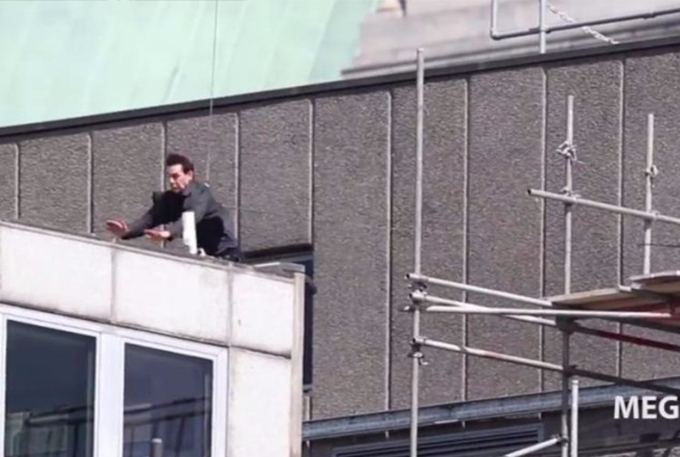 Tom Cruise sofre acidente durante filmagem de 