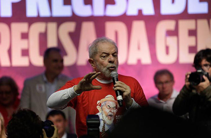 Tumulto e liminar marcam o início da caravana de Lula na Bahia