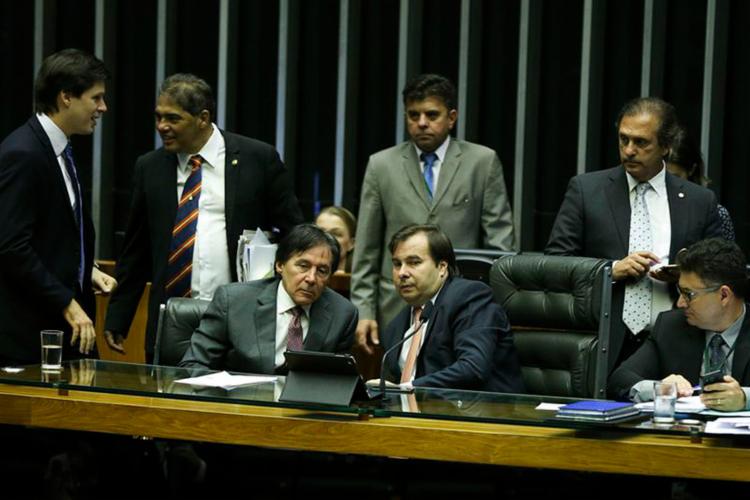 Câmara deve focar sobre fim das coligações e cláusula de barreira