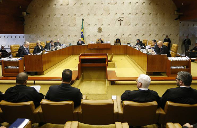 Maioria do STF se mantém contra doação empresarial