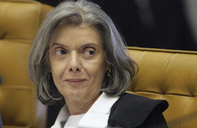 Cármen Lúcia abre contracheque de todos os ministros e servidores 