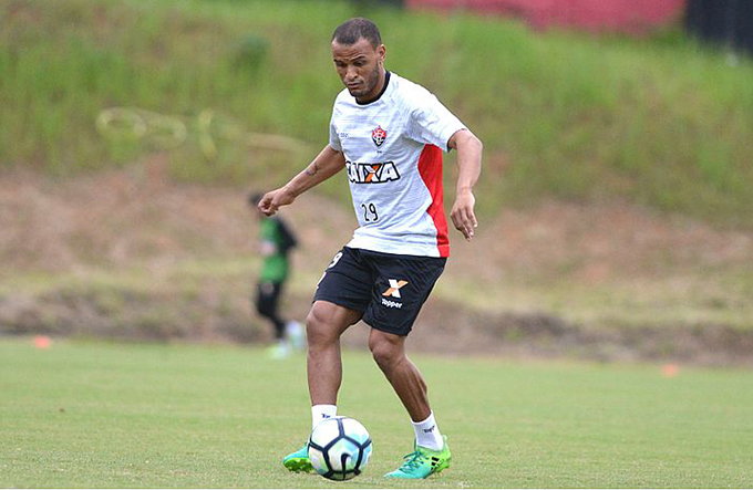Vitória terá time diferente para jogo contra o Fluminense