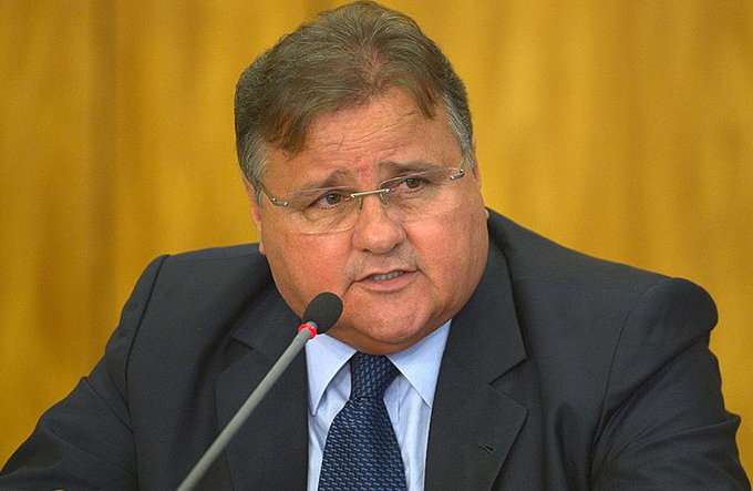 Geddel chega a Brasília e deve ser levado para a Papuda