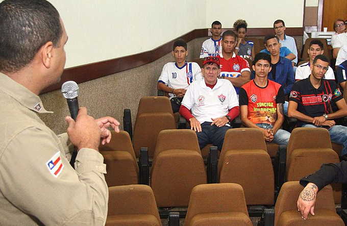 Torcedor do Vitória é baleado e 7 membros da Bamor são detidos
