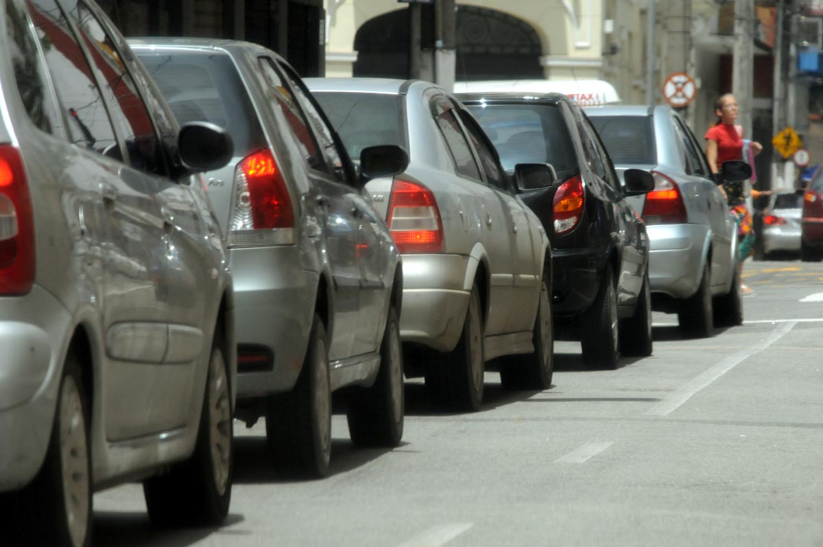 IPVA: veículos com placas de final têm desconto de 5%