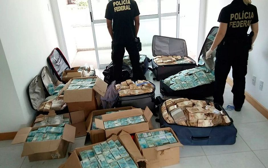 Geddel mantém silêncio sobre 'tesouro' encontrado em apartamento