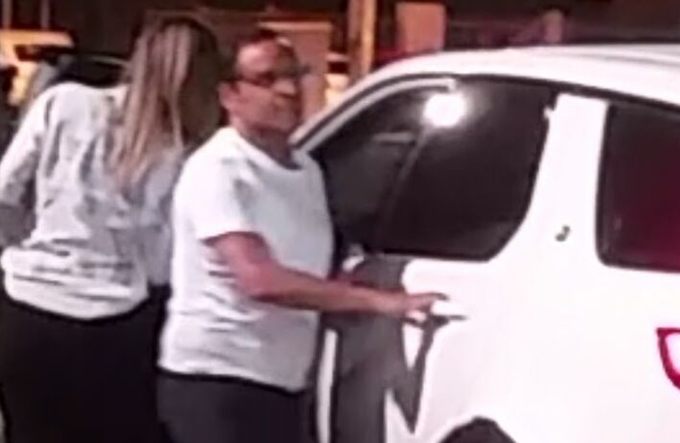 Agente da Transalvador expõe apresentador durante blitz em Salvador