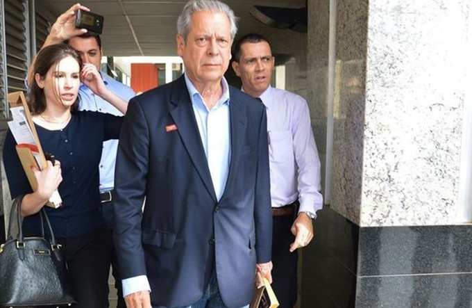 TRF aumenta pena de José Dirceu em quase 10 anos