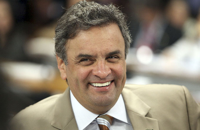Aécio pede ao Supremo liminar para suspender seu afastamento