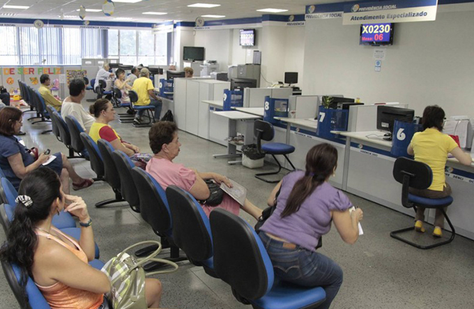 INSS: aposentadoria começa a ser concedida por meio de telefone