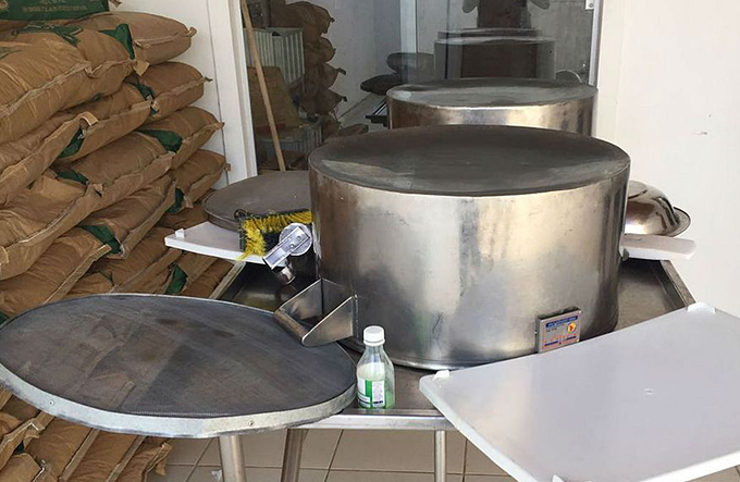 Empresário é alvo da PF por venda clandestina de suplementos 