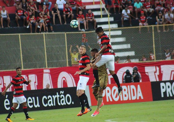 Vitória perde para o Sport no Barradão 