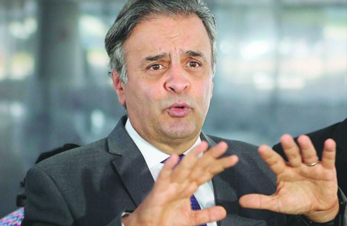 PT muda posição e deve votar pelo afastamento de Aécio