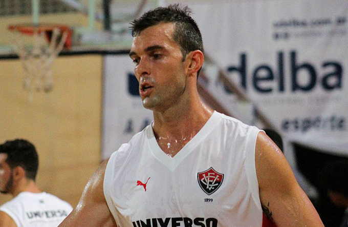 Universo/Vitória faz estreia hoje, em casa, pela Sul-Americana